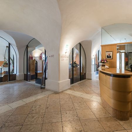 Lener Wirtshaus & Hotel カンポ・ディ・トレンス エクステリア 写真