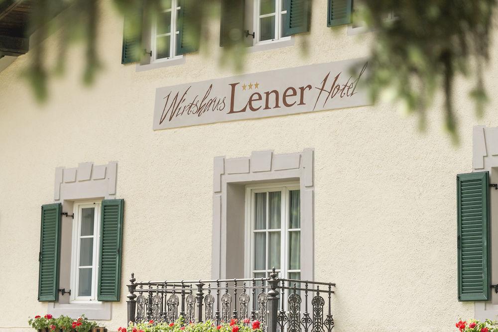 Lener Wirtshaus & Hotel カンポ・ディ・トレンス エクステリア 写真