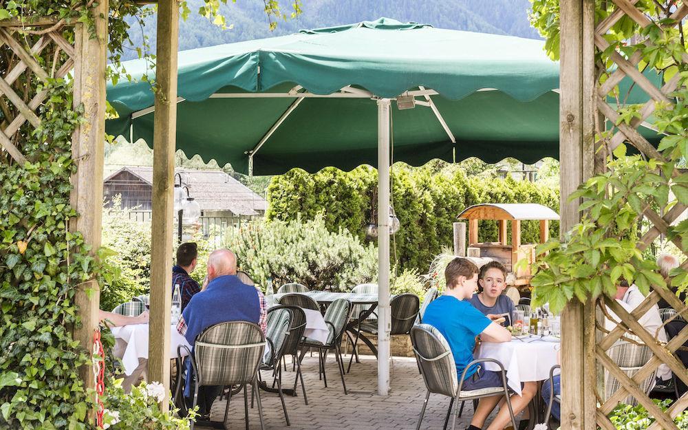 Lener Wirtshaus & Hotel カンポ・ディ・トレンス エクステリア 写真