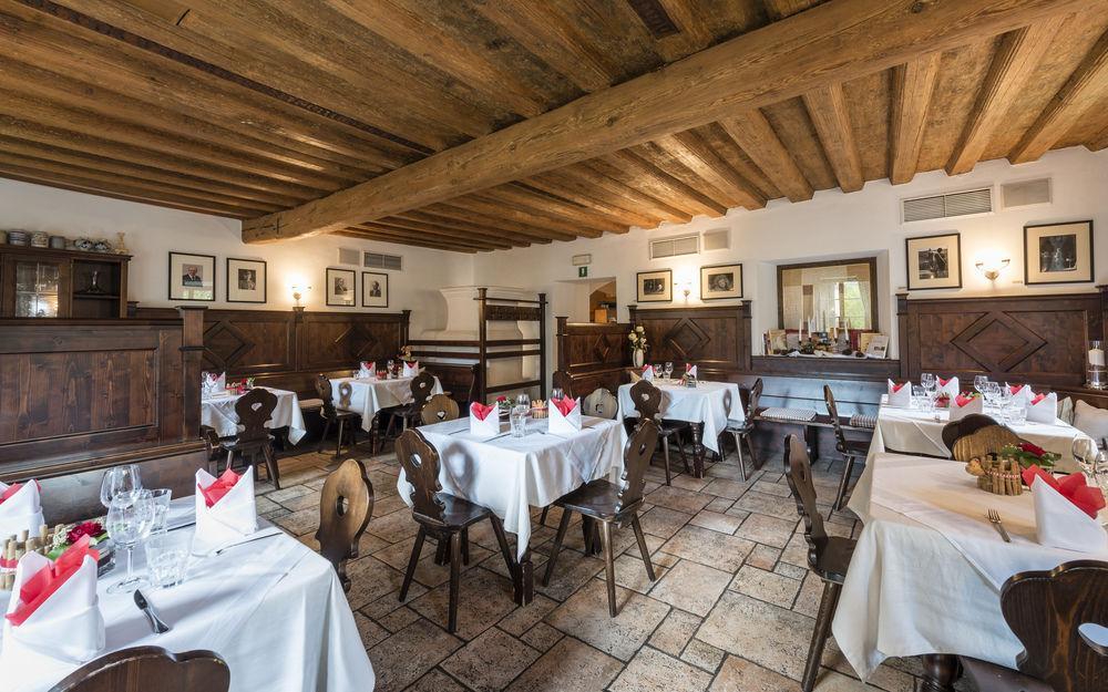 Lener Wirtshaus & Hotel カンポ・ディ・トレンス エクステリア 写真