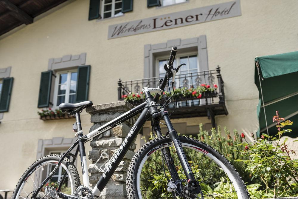 Lener Wirtshaus & Hotel カンポ・ディ・トレンス エクステリア 写真